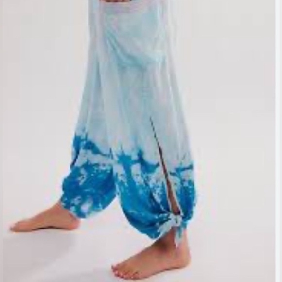 FREE PEOPLE MOVEMENT ANTHROPOLOGIE Beach Break Jumpsuit XS NWOT BOHO FESTIVAL - Picture 3 of 7